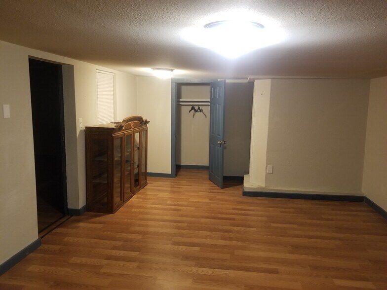 Building Photo - 1023 Rigsby Ave