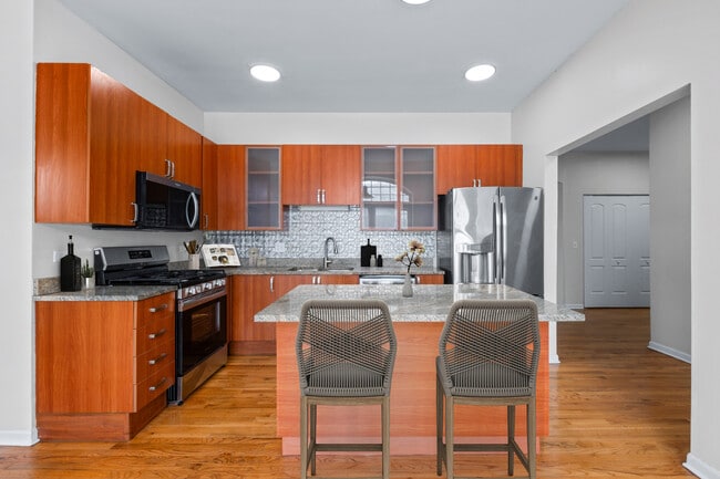 Building Photo - 4545 S Drexel Blvd