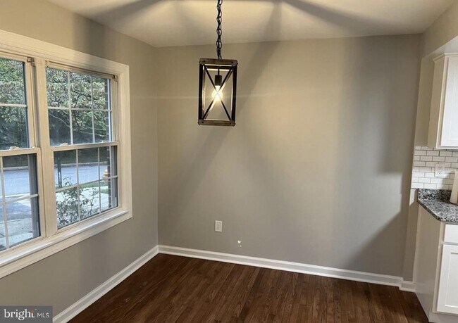 Building Photo - 5748 Yellowrose Ct