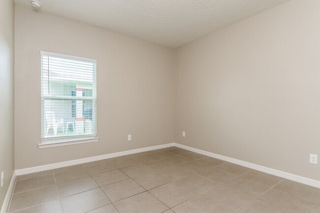 Building Photo - 126 Briarcliff Dr