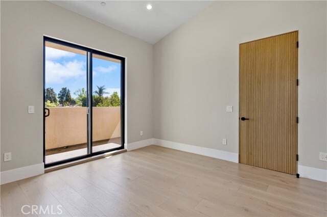 Building Photo - 5935 Yarmouth Ave