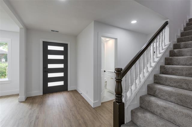 Building Photo - 2849 Reedcroft Dr