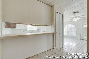 Building Photo - 811 Cottonwood Ave