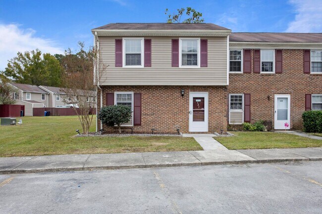 Primary Photo - PENDING LEASE-CALL OUR OFFICE FOR AVAILABILITY