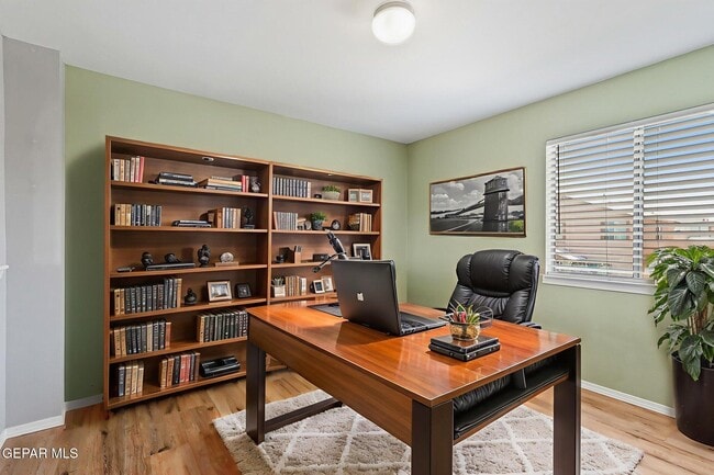 Building Photo - 14260 Bluesky Point Ct