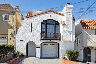 Building Photo - 1831 22nd Ave