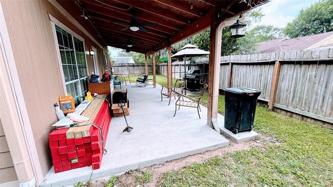 Building Photo - 10319 Oak Limb Dr