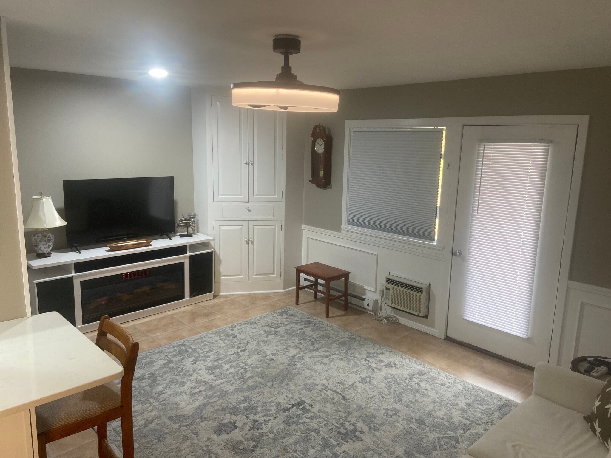 Building Photo - 6125 Harbourside Dr