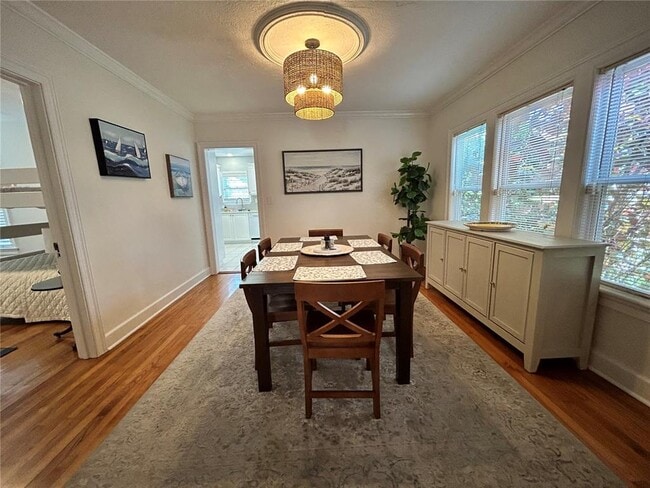 Building Photo - 701 29th Ave N