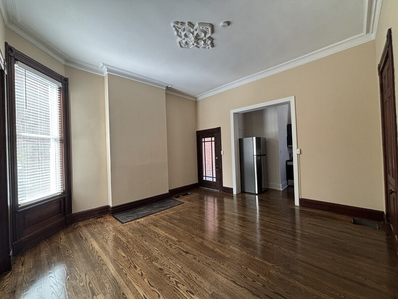 Building Photo - 1808 Madison Ave