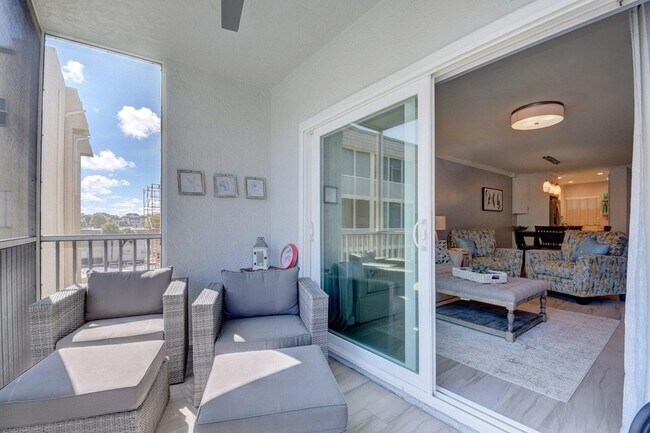 Building Photo - 650 Snug Harbor Dr