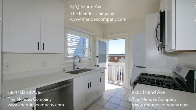 Building Photo - 2403 Island Ave