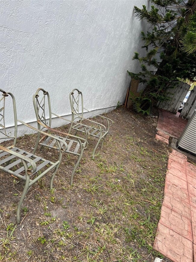 Building Photo - 202 NE 211th Terrace