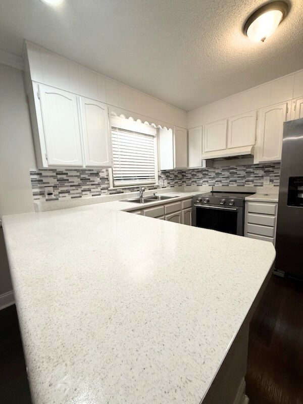 Building Photo - 103 Murchison Dr