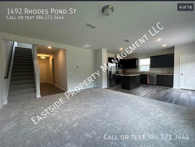 Building Photo - 1492 Rhodes Pond St