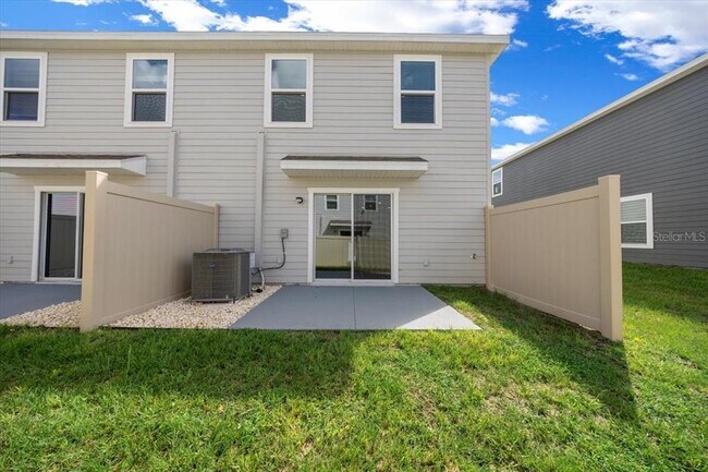 Building Photo - 6584 SW 81st Loop