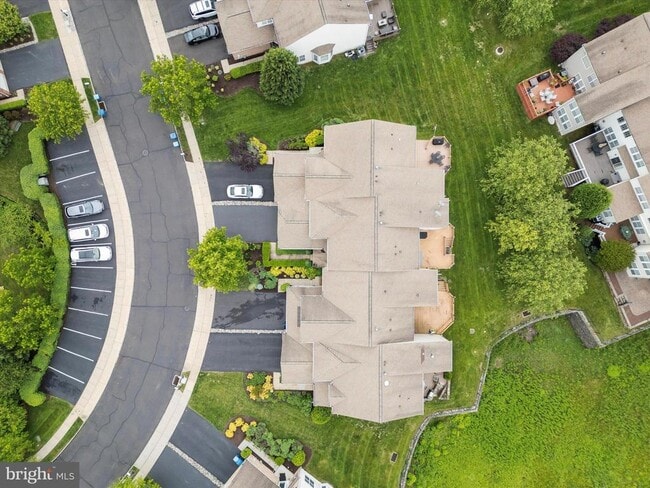 Building Photo - 2136 Sugar Maple Ln