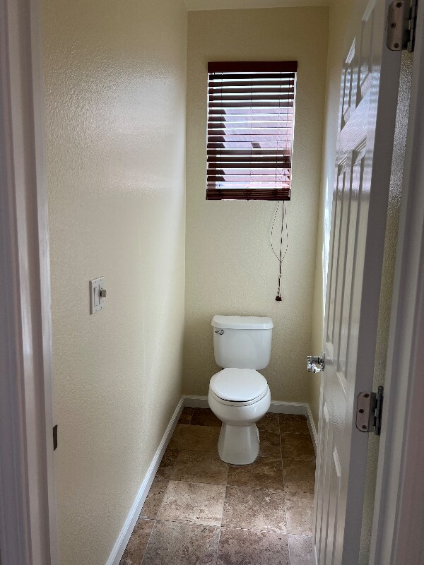 Building Photo - 9405 Clemente Dr