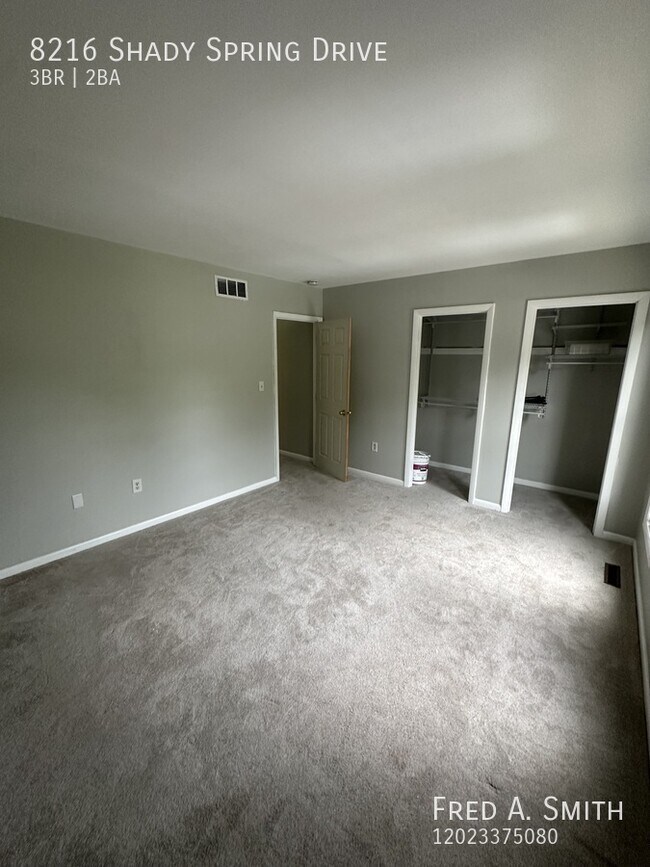 Building Photo - 8216 Shady Spring Dr