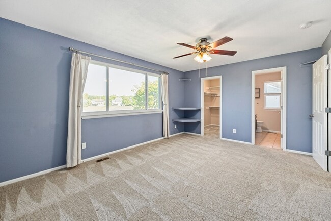 Building Photo - "COMING SOON" Spacious & Inviting Highland...