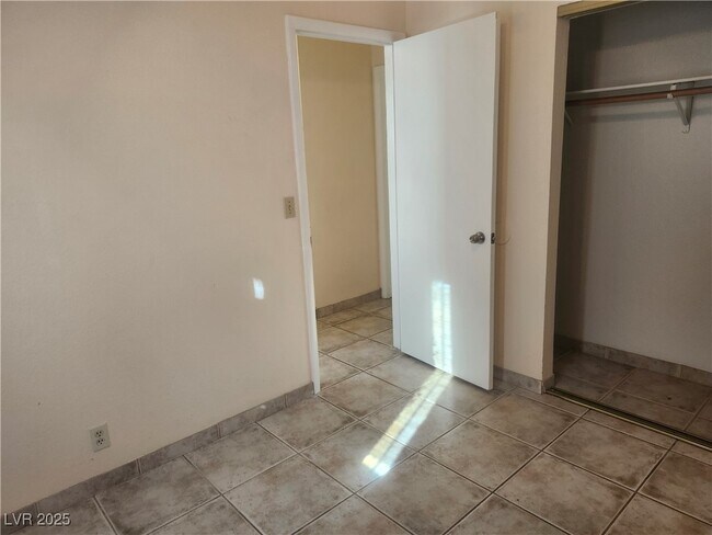Building Photo - 4726 Madrigal Way