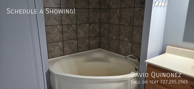 Building Photo - 168 Dayflower Cir