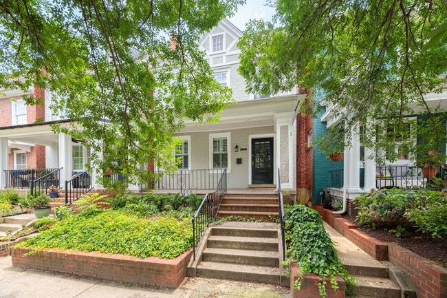 Primary Photo - 3 Bedroom Home off of Patterson Ave **Avai...