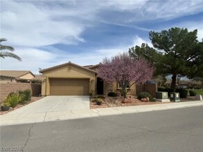 Building Photo - 4936 Semifonte Dr