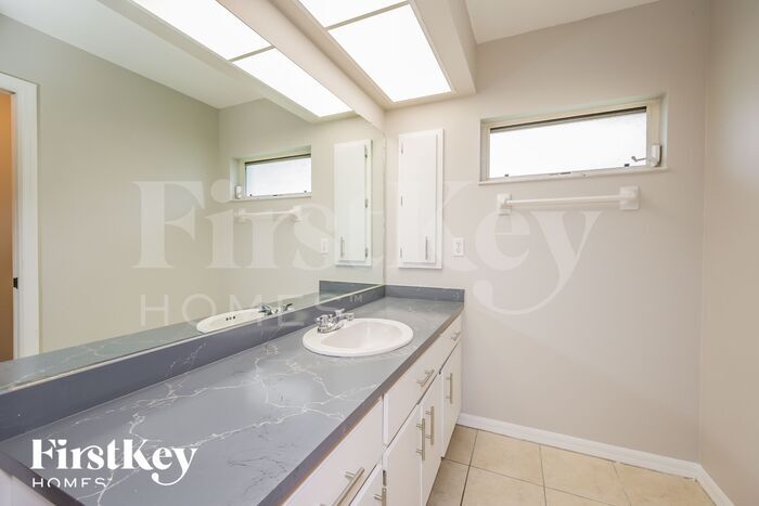 Building Photo - 2514 Elva Pl