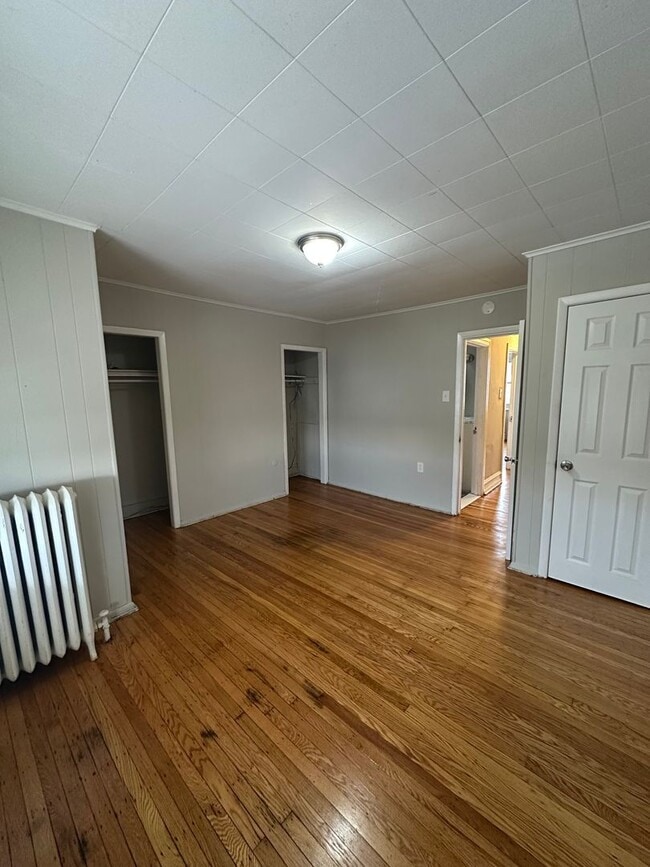 Building Photo - Newly renovated 3 Bedroom house for rent