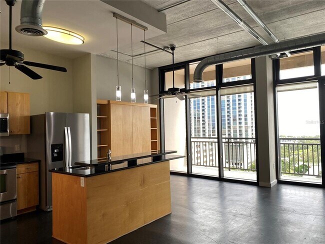 Building Photo - 175 2nd St S