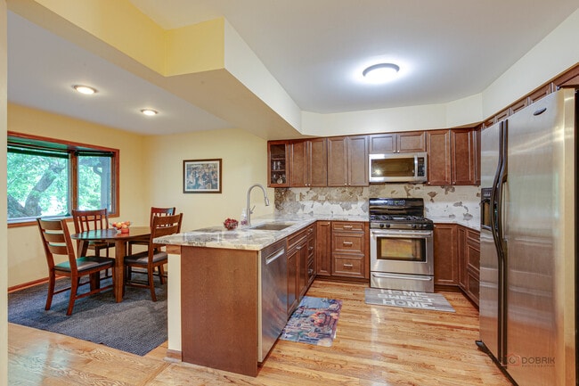 Building Photo - 1613 Pebble Beach Dr