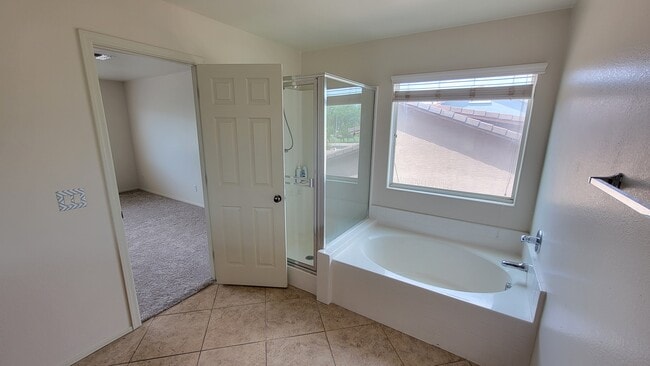 Building Photo - 4437 E Firestone Dr