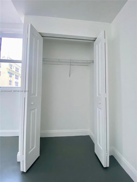 Building Photo - 111 E Flagler St