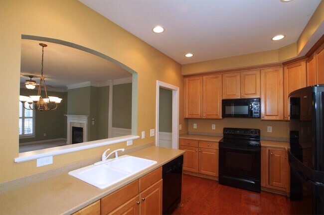 Building Photo - 217 Anniston Ct