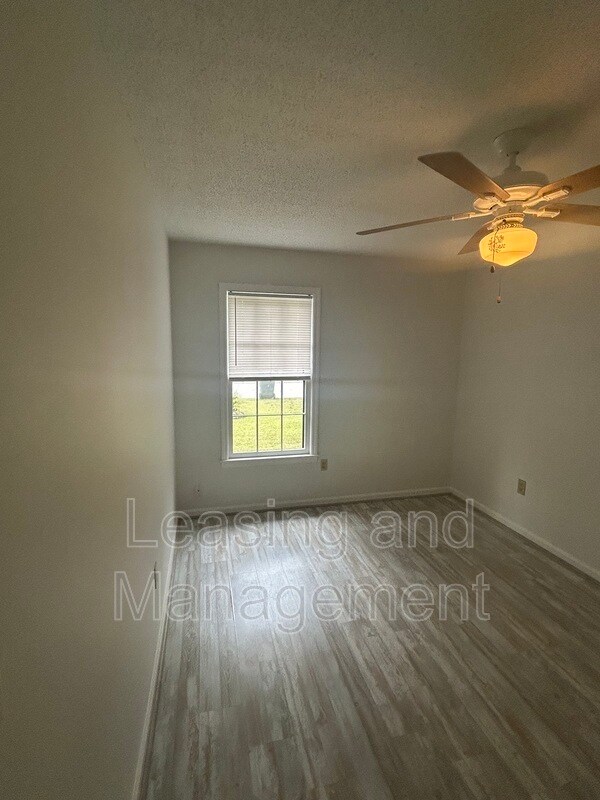 Building Photo - 7744 Rosin Dr