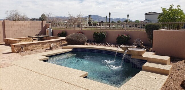 Building Photo - Stunning Laveen Village home with built-in...