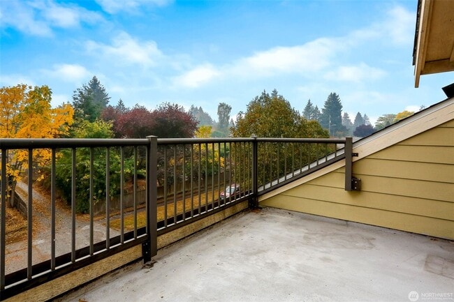 Building Photo - 3Bd/2.5Ba Seattle Townhome