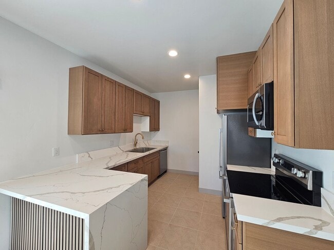 Building Photo - 181 Hacienda Loop