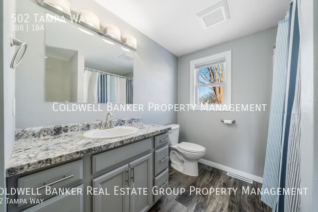 Building Photo - 502 Tampa Way