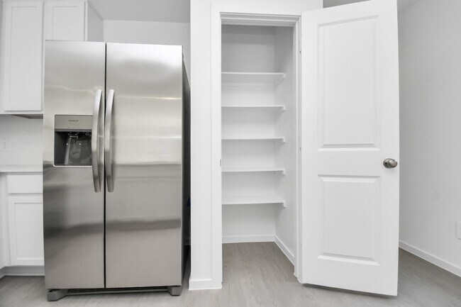 Building Photo - 22760 Hackberry Leaf Dr