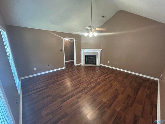 Building Photo - 111 Sunnyfield Dr