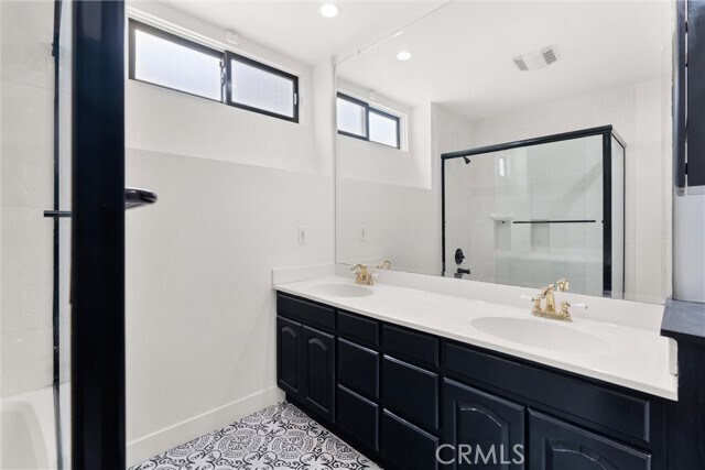 Building Photo - 1613 Espinosa Cir
