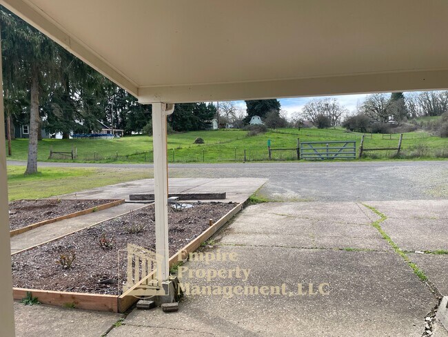 Building Photo - 88267 Richmond St