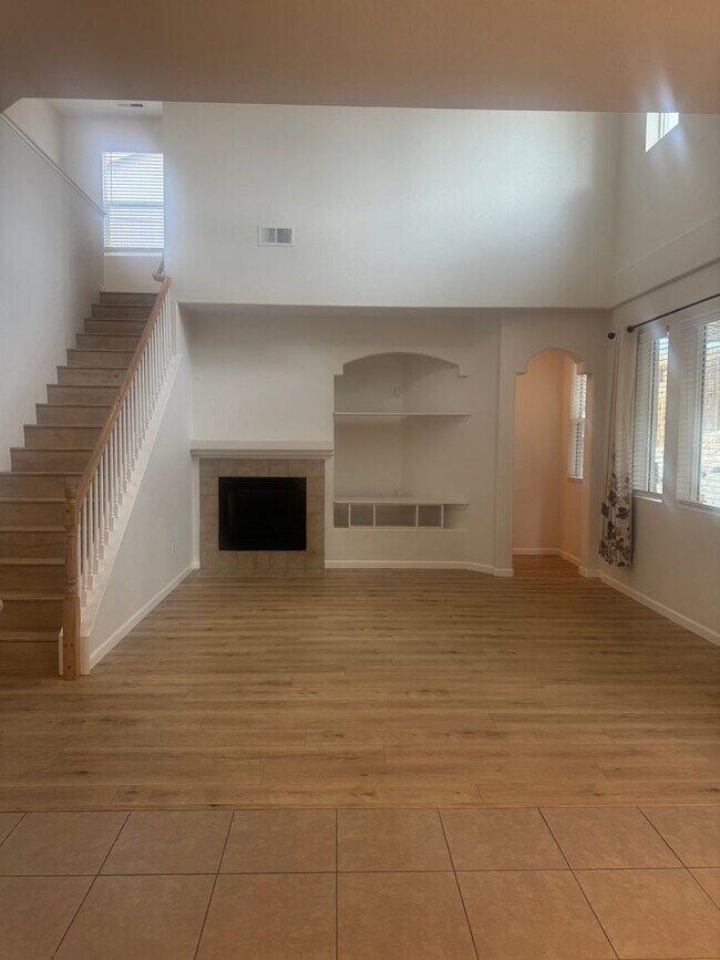 Building Photo - Beautiful and Spacious NW Reno Home