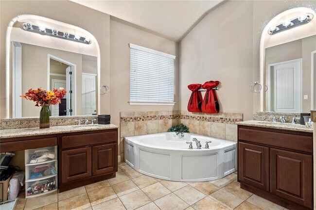 Building Photo - 11125 Cherisse Dr