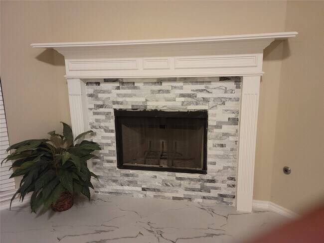 Building Photo - 11134 Sheldon Bend Dr