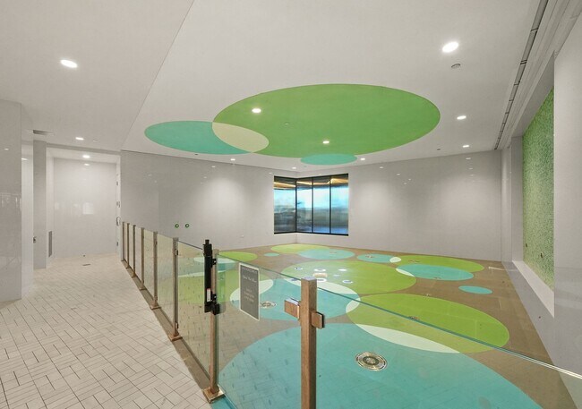 Building Photo - 211 N Harbor Dr