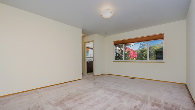 Building Photo - 3510 Lower Lock Ave