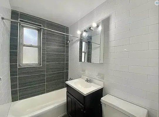 Building Photo - 1 bedroom in BRONX NY 10471